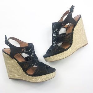 Lucky Brand Black Wedge Heel Buckle Shoe 8M